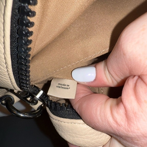 Coach X Jean Michel Basquiat Track Crossbody Pebble Leather C5425 Cream Black - Picture 11 of 16